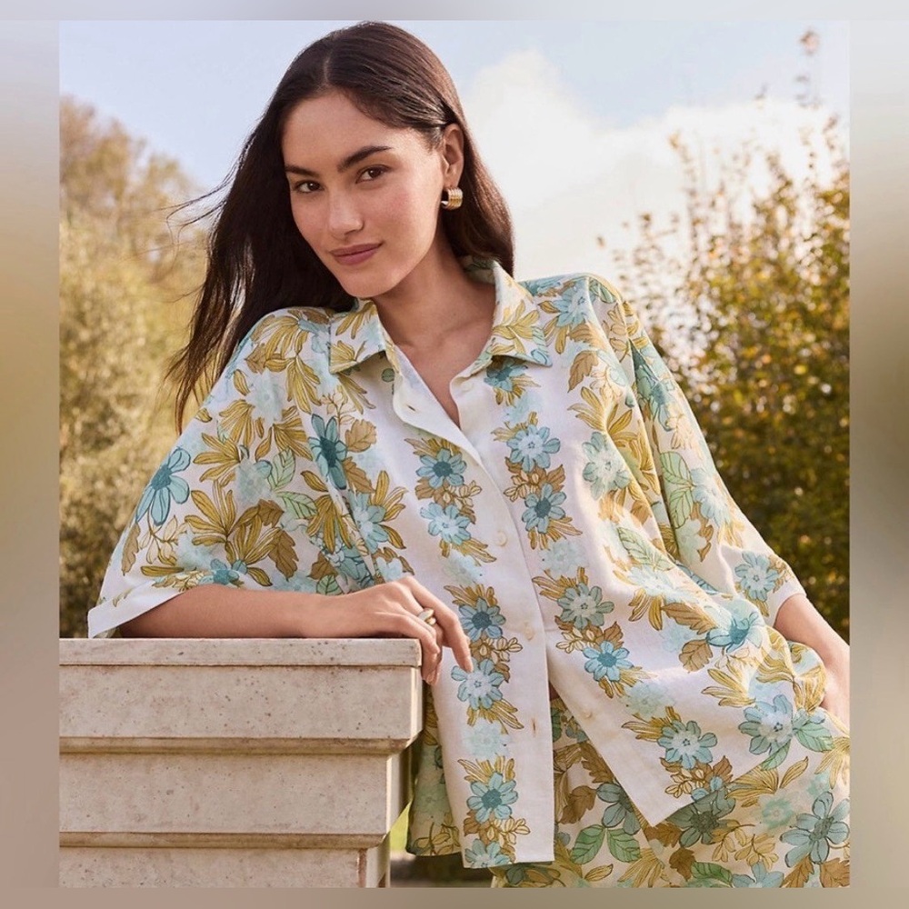 Loft: Linen Blend Button-Down Size Small Petite - image 5